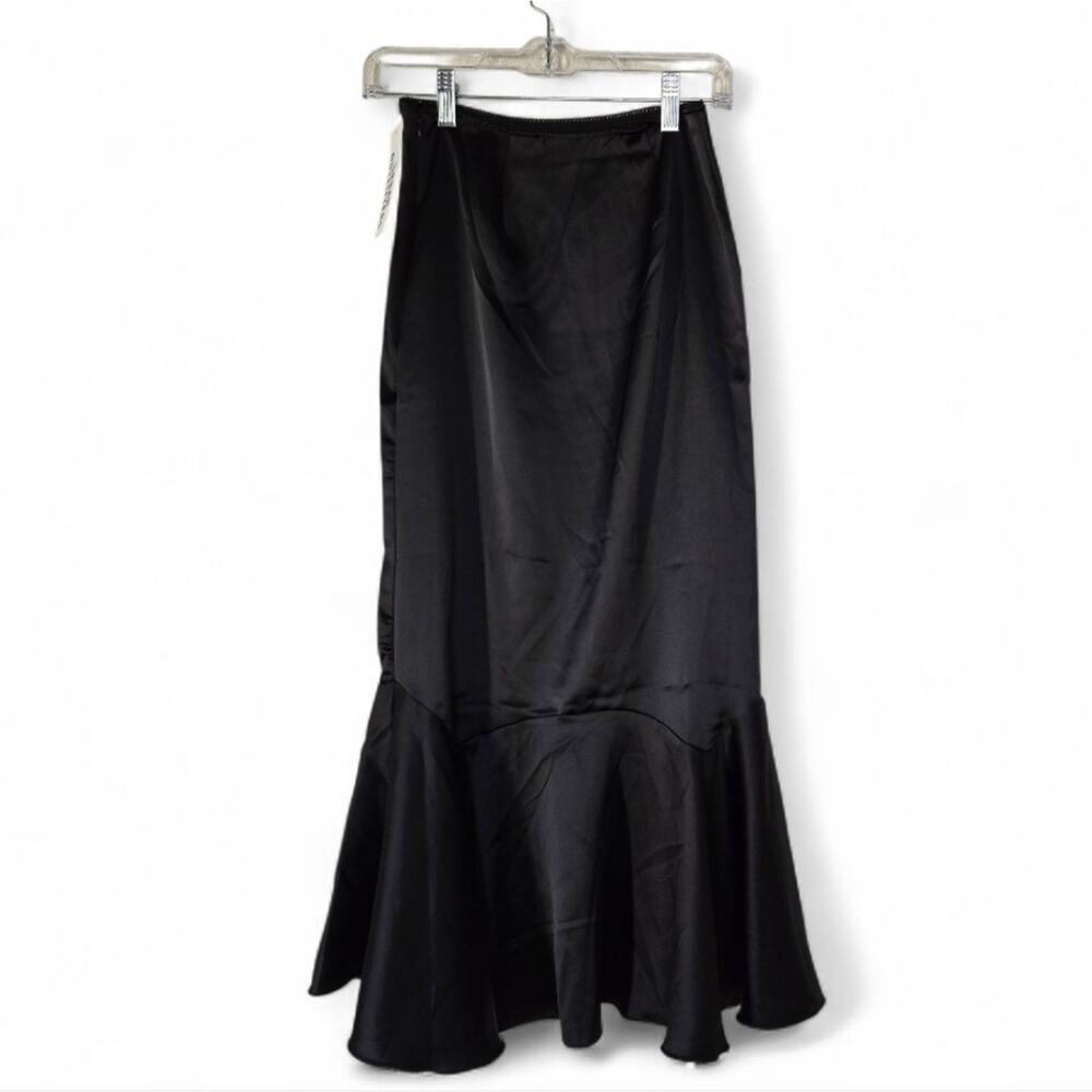 Urban Outfitters Kimchi Blue Jensen Satin Fluted Maxi Skirt Size XS NWT - Picture 2 of 14